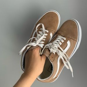 Tan Old Skool Vans